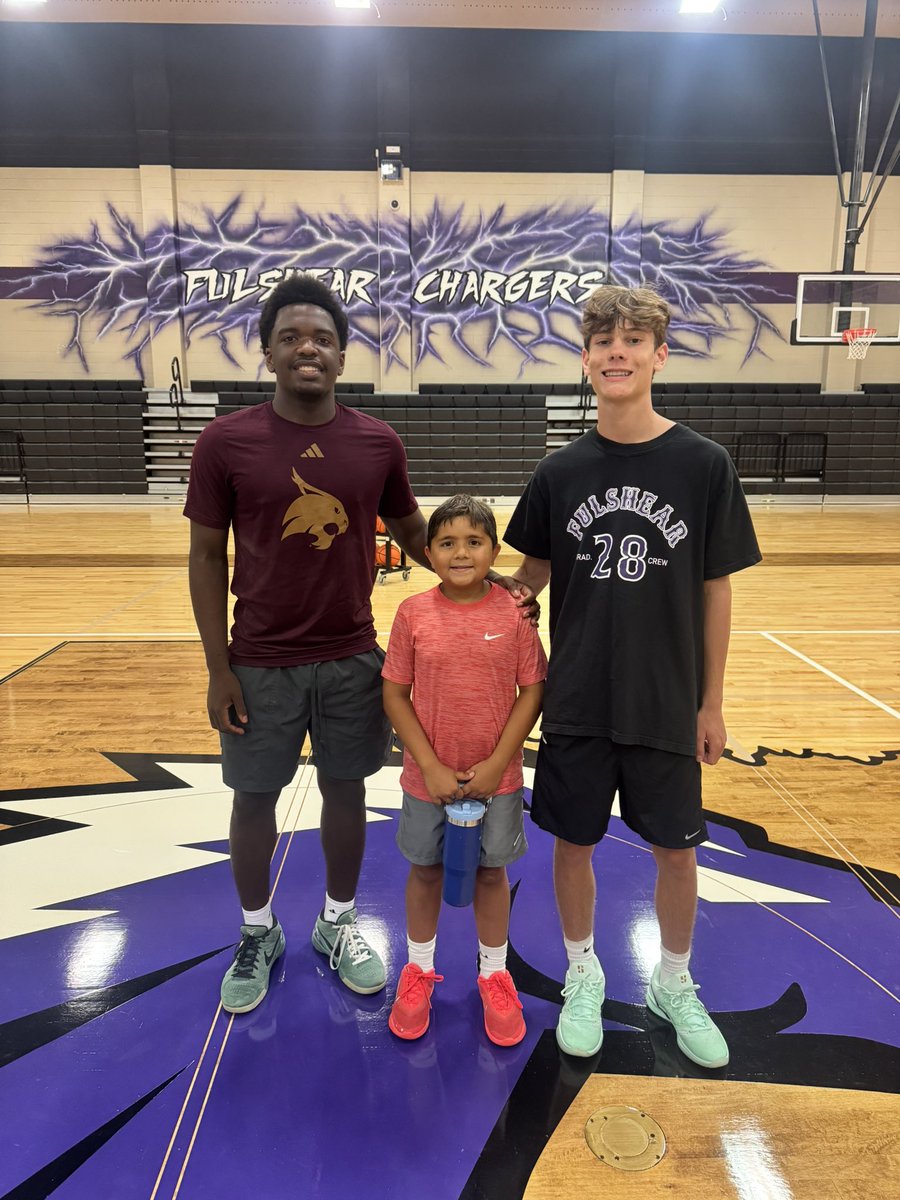 FulshearHoops's tweet photo. Another successful year at our annual Fulshear Chargers Basketball Camp! Proud of the energy, effort, and growth our campers showed throughout camp. Thank you to our coaches, players, families, and volunteers for making it such a great experience. 

@FulshearABC @ChargerSchools https://t.co/UNc67pMgse