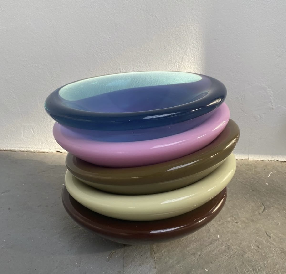 hollycurates's tweet photo. in dire need of liquidishes by Vincent de Rijk. i have the strongest urge to bite them https://t.co/Y37gYpxqXT