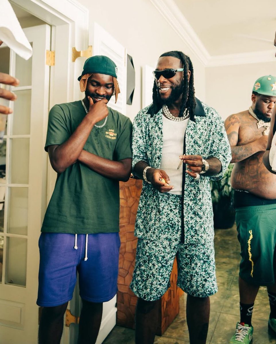 BurnaBoyStats's tweet photo. Dave’s “Location” ft. Burna Boy is now certified PLATINUM in Netherlands. 🇳🇱💿 https://t.co/3qlgEG2R1i