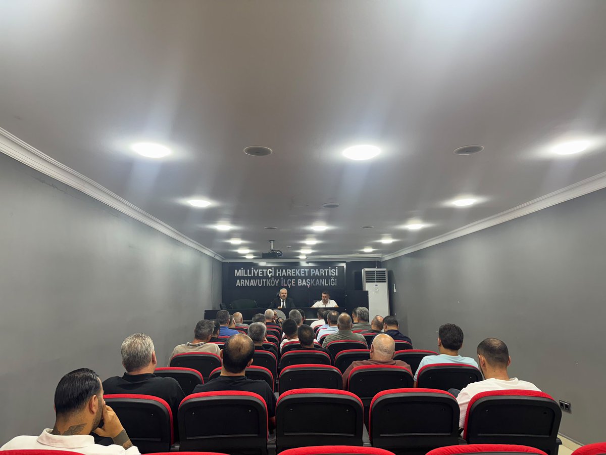 mhparnavutkoy's tweet photo. 🇹🇷 Yönetim Kurulu Toplantısı

MHP Arnavutköy İlçe Başkanlığı olarak İlçe Başkanımız Sn. Cihan Barut @CihanBARUTCCC  başkanlığında; 10/07/2026 tarihli yönetim kurulu toplantımızı gerçekleştirdik.

Alınan kararların, birlik ve kararlılıkla yürüttüğümüz çalışmaların devletimize,milletimize,ilimize ve ilçemize hayırlara vesile olmasını temenni ediyoruz.
@_MHPistanbul_ @rahmancanmhp @CamurMehmet123