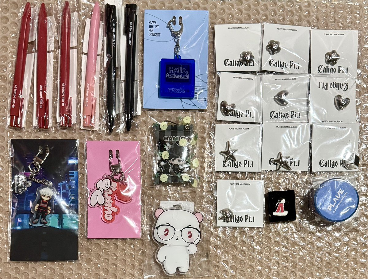 doiekyeomcart's tweet photo. #doiekyeomOHS wts plave ph

PLAVE RANDOM MERCH
Pens: ₱95 each
Asterum keyring: ₱300
❤️pixel world: ₱400
❤️Why keyring: ₱400
🖤aniplus keyring: ₱250
Miimu keyring: ₱300
shoe charm: ₱50 each
Pin: ₱100
Aniplus washi tape (sealed): ₱400

payo / july 15
dm + #OHS + item https://t.co/ixuEfnRi4J
