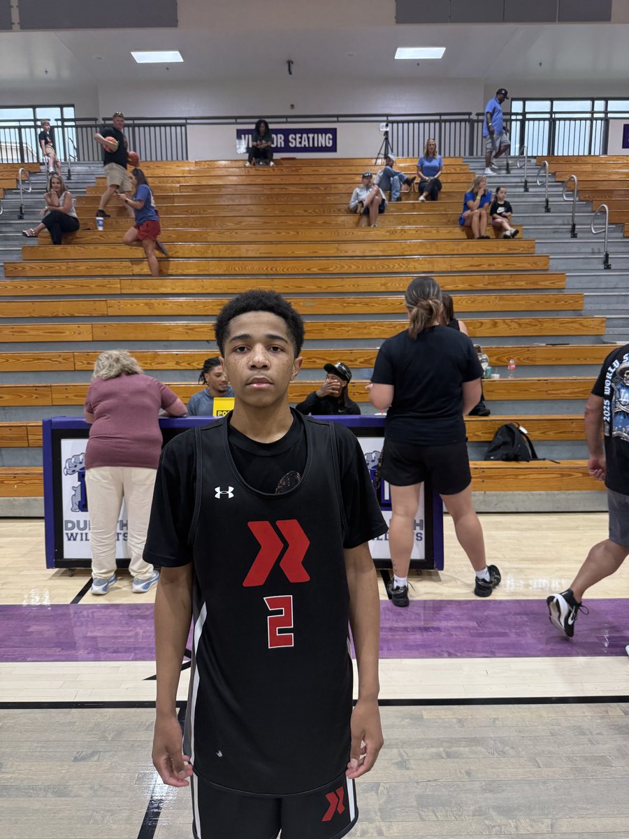 hoopseen's tweet photo. Solomon Roberts III was a shifty lead guard who played with great pace, creating shots for himself while making the right reads. He finished with 22 points and 4 assists.

Branson Bodison put together a nice all around game scoring 16 points while also grabbing 7 rebounds. https://t.co/2m9gGhzoyp