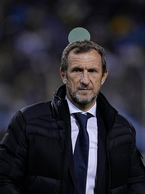 la12tuittera's tweet photo. ℹ️Informa @Augustocesar22 que el cuerpo técnico de #Boca invitó a TODO EL PLANTEL y a los EMPLEADOS DEL PREDIO a un ALMUERZO en el Mangrullo para dar por finalizada la pretemporada.

➡️Para el DT es CLAVE conformar un BUEN GRUPO y fortalecer la UNIÓN DEL PLANTEL.

🔎Estuvieron presentes el Presidente JUAN ROMÁN RIQUELME y el Director Deportivo MARCELO DELGADO.