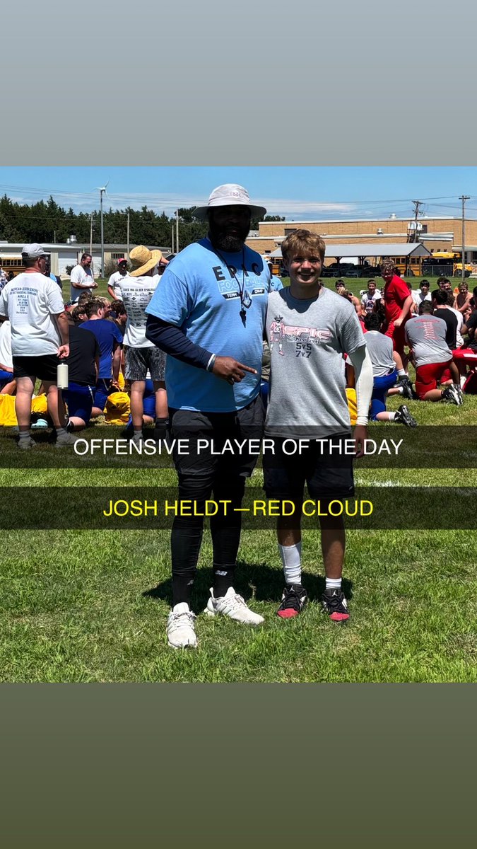 epicteamcamps's tweet photo. Offensive machine! 🔥🏈
@rcwarriors1 
#epicfootballcamps
Sponsored by @PioneerBlake https://t.co/rMJwGA0zDa