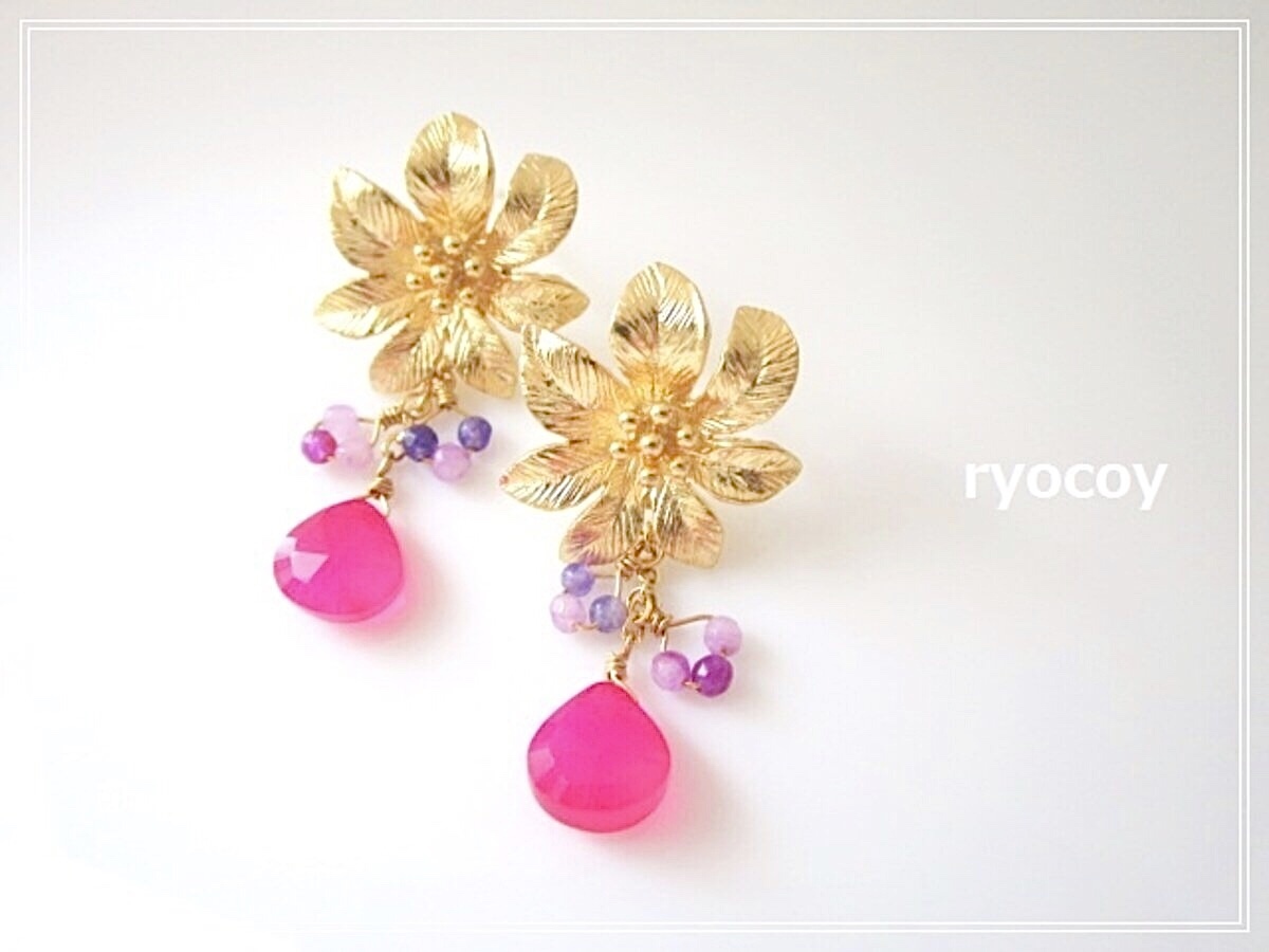 ryocoy2's tweet photo. 📢フューシャピンクカルセドニーの華やかフラワーピアスをご紹介です🌺

もうすぐそこまで来てる夏にぴったりなハワイアンなデザイン✨️
ビタミンカラーで気持ちも華やかに😍

➡️https://t.co/I0hJ6wAVPo 

#minne #handmade #ハンドメイドアクセサリー #あいことばクーポン https://t.co/2rpIiINwEM