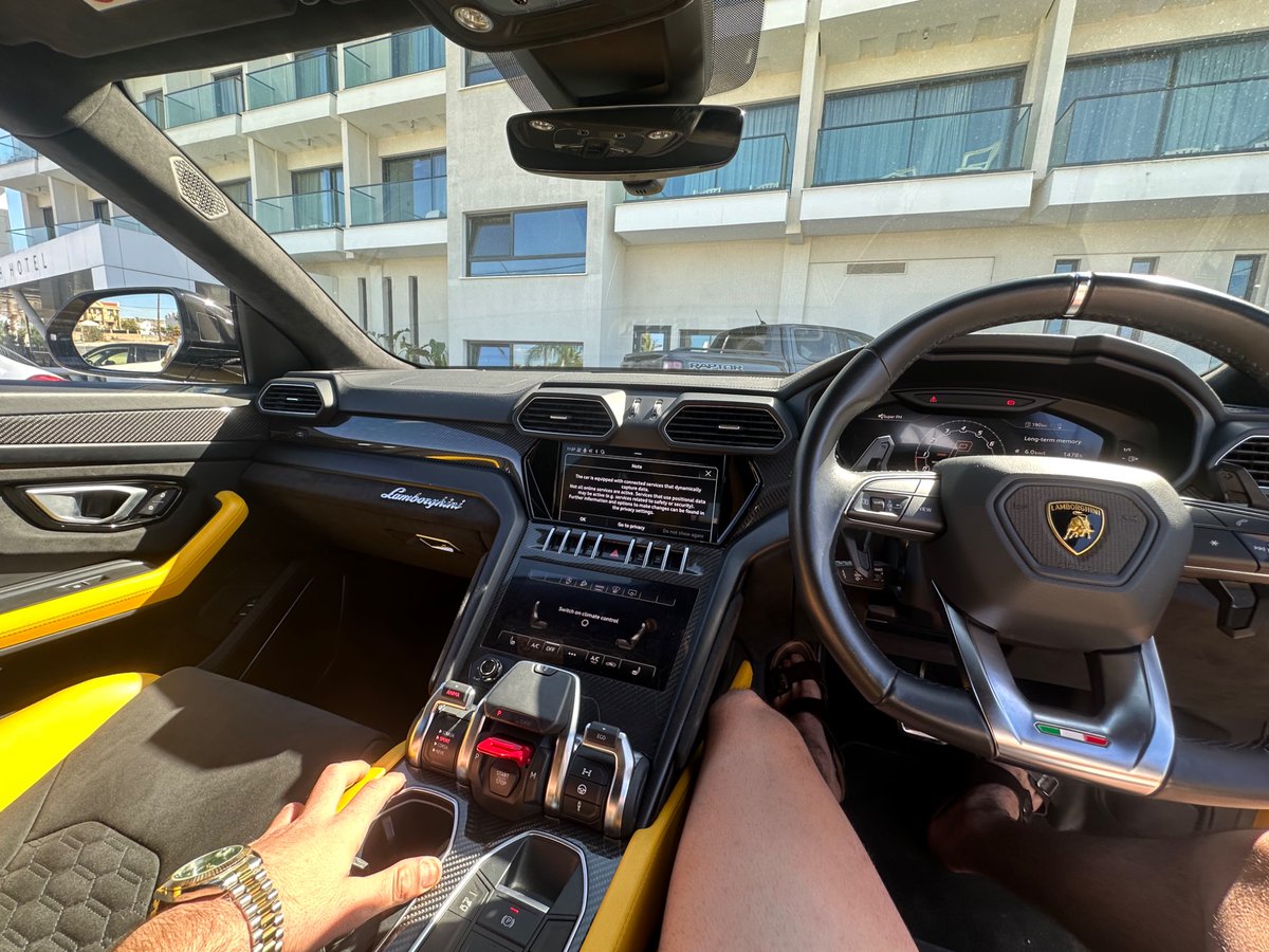 Cryptoze's tweet photo. Gm friends 🖤 https://t.co/ydJ9fz07JC