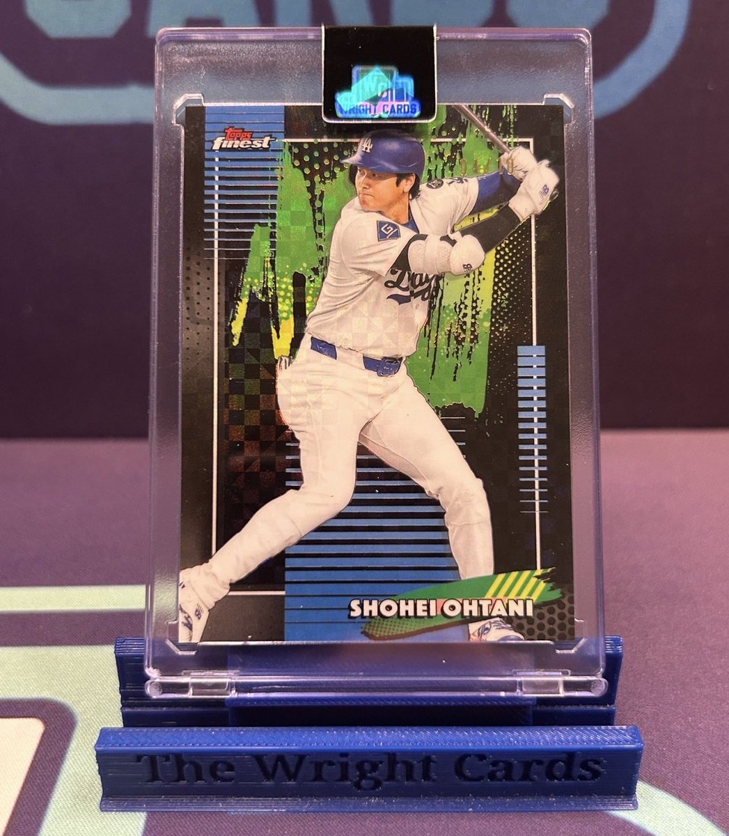 HeathElliott79's tweet photo. Incoming Ohtani Black Refractor /10 🔥

@TheWrightCards thanks 🙏 brother! 

Come join us! 

#thehobby https://t.co/Beos4rLRxZ