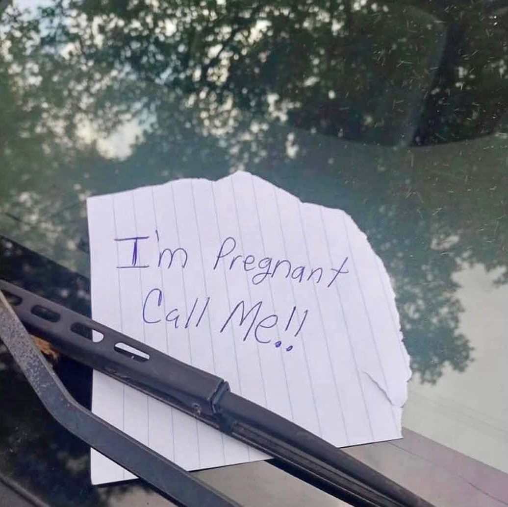 LordWelshie's tweet photo. Sometimes when I get bored, I go to the Walmart parking lot and leave funny notes on windshields https://t.co/1SopgRyJLd