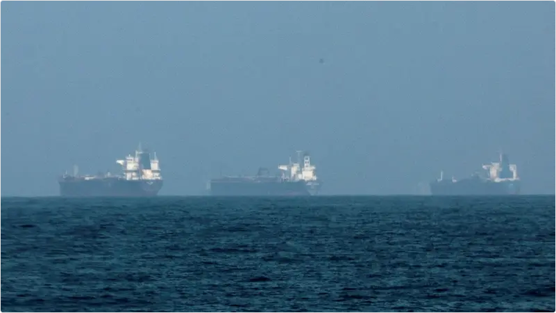 sentdefender's tweet photo. Axios' @BarakRavid reports that the Trump administration is demanding that Iran publicly declare the Strait of Hormuz open to commercial shipping and commit to ending attacks on merchant vessels by tomorrow, according to Axios, citing U.S. officials.

The request comes after U.S. officials say Iran violated last month's memorandum of understanding by targeting commercial ships, prompting two rounds of U.S. retaliatory strikes. Iranian and Omani officials are expected to meet in Muscat tomorrow, with Washington signaling it expects Tehran to reaffirm freedom of navigation and halt further attacks.

U.S. officials say diplomacy remains the preferred path, but warned that if Iran refuses to make the commitment, additional consequences could follow.

Source: https://t.co/NYfzSiaM5g