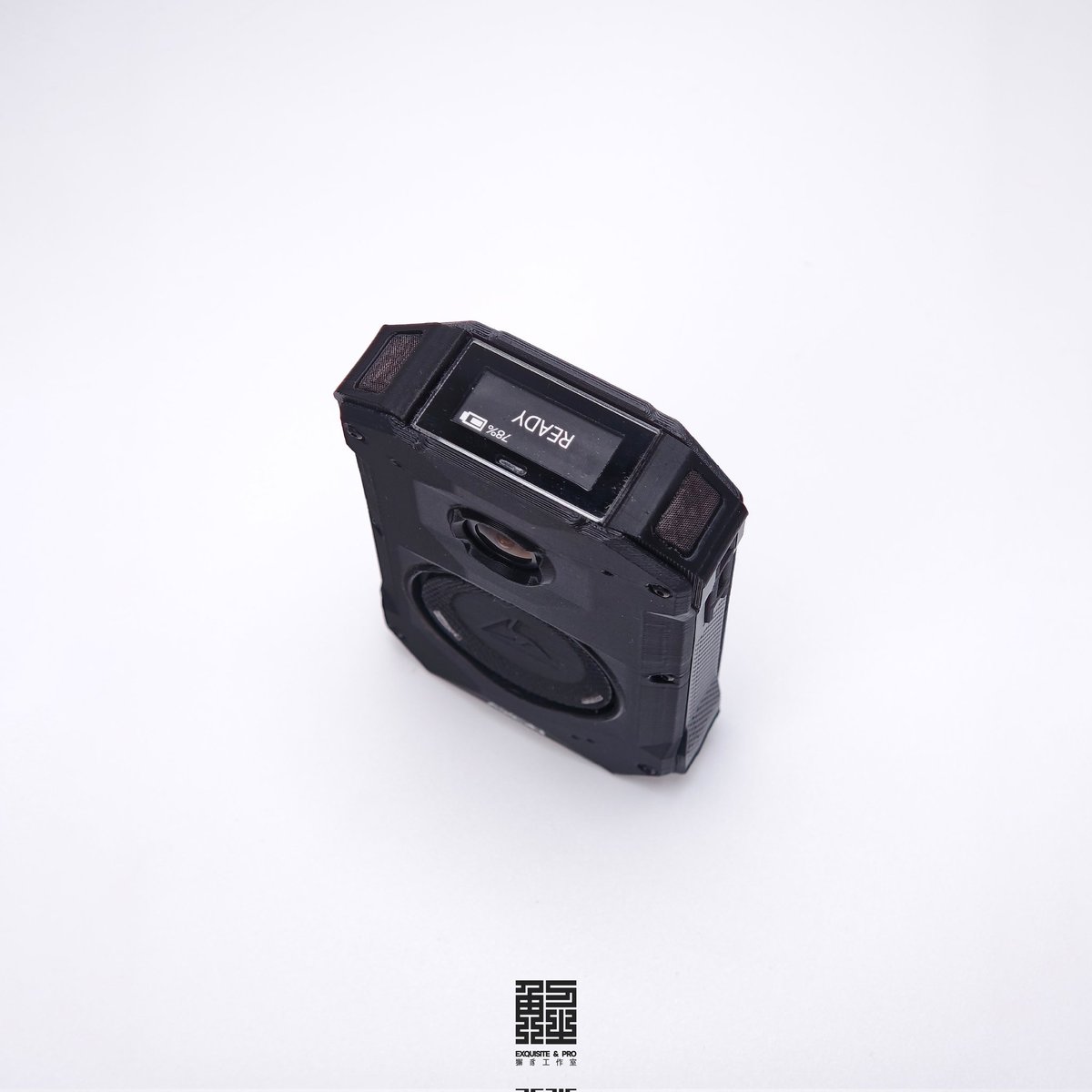 DaXia_tactical's tweet photo. Cosplay prop models of the Axon Body 4 manufactured via FDM 3D printing are now available on Taobao and Xianyu. A more exquisitely detailed variant at a slightly higher price will be released soon.
#leplayer https://t.co/IG5oO79eVI