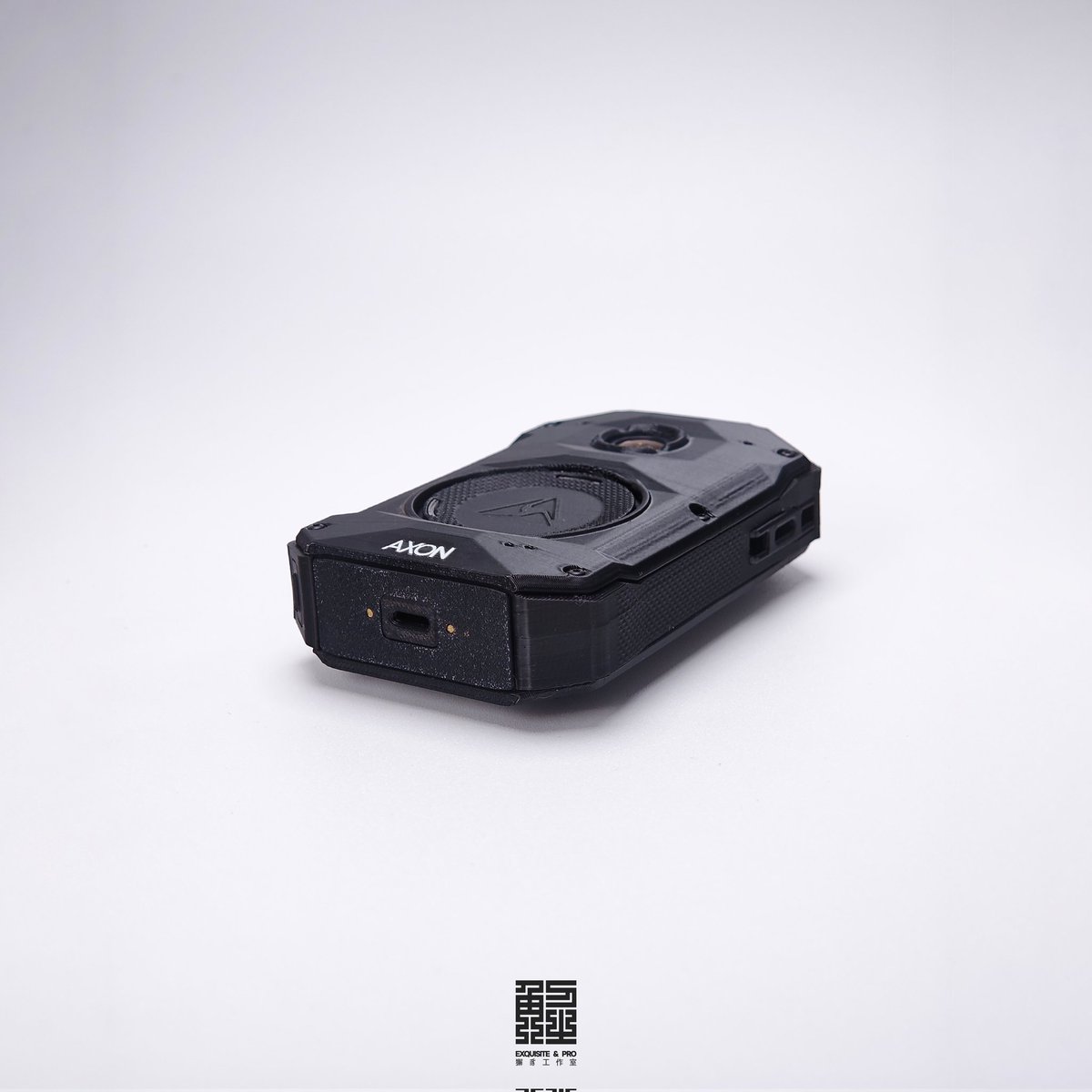 DaXia_tactical's tweet photo. Cosplay prop models of the Axon Body 4 manufactured via FDM 3D printing are now available on Taobao and Xianyu. A more exquisitely detailed variant at a slightly higher price will be released soon.
#leplayer https://t.co/IG5oO79eVI