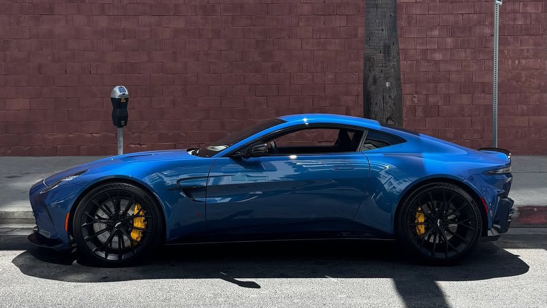magiccars09's tweet photo. Aston Martin Vantage https://t.co/ITjbZNlZj3