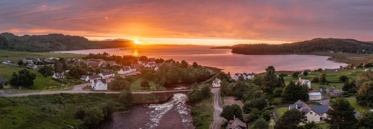 Scoob100's tweet photo. Lovely sunset in #poolewe this evening. @VisitScotland @BBCWthrWatchers @stvweatherwatch @SeanBattyTV @WindyWilson88 https://t.co/SaakdO8xG5