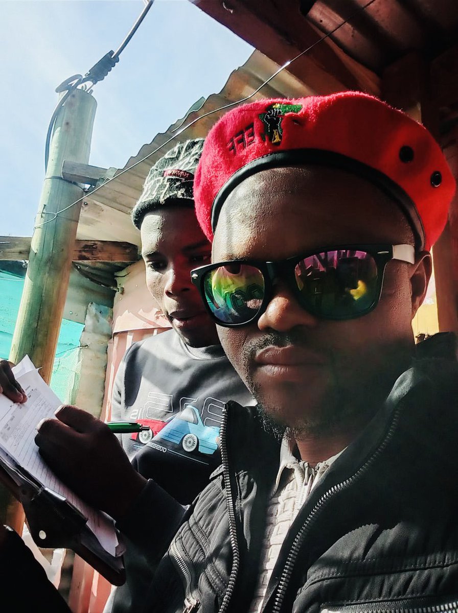EFFDrakenstein's tweet photo. ♦️in pictures ♦️

Ward 14 is on the ground doing mass voter registration campaign under Gronheuwel library voting station 

#RED FRIDAY 
# let’s register to vote for @EFFSouthAfrica and @EFFWesternCape_ https://t.co/r78AWu9K6W