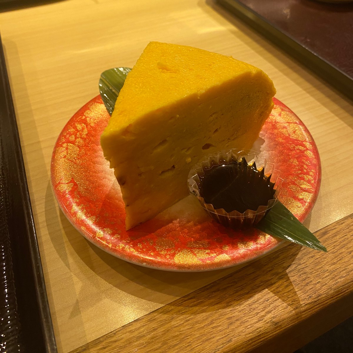konarch01's tweet photo. 昨日、セントレアの帰りに寄った武蔵丸という回転寿司屋さん。
以前から気になっていたから寄ってみた。
蒲郡店は混んでいて入れなかったから豊橋店に入った。

地場の回転寿司屋さんって変わったメニューがいろいろあってワクワクするし味も美味しい。

浜松近郊では湖西市にあるみたい。

#武蔵丸 https://t.co/TGcBOdf77l