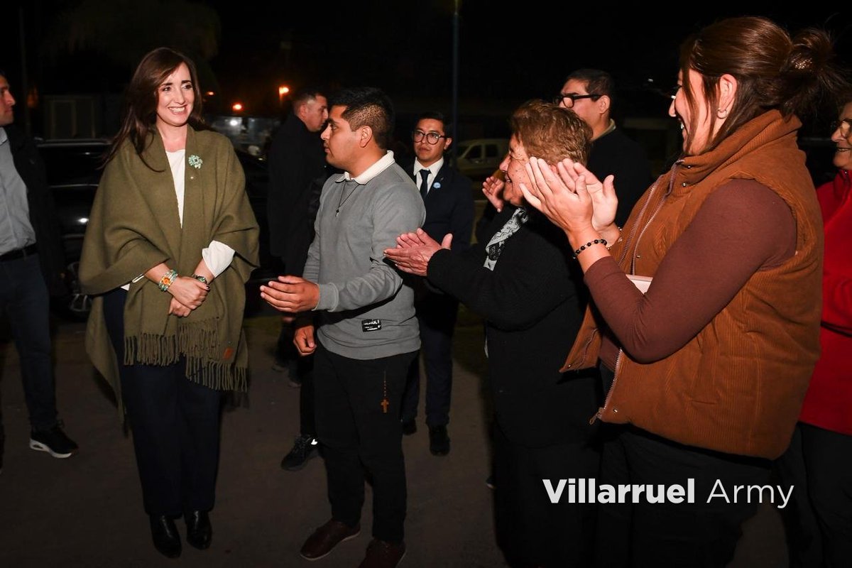 villarruelarmy_'s tweet photo. 🇦🇷 | La Florida, Tucumán
Victoria Villarruel visitó la Parroquia Nuestra Señora del Valle, donde compartió con la comunidad y conoció la labor que realizan día a día.

Un encuentro marcado por la fe, la solidaridad y el compromiso de quienes sostienen los valores y la identidad de la localidad. 🙏🏻🇦🇷