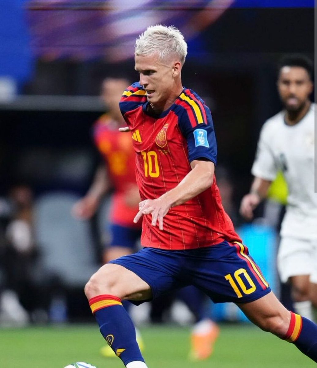 Castoolo's tweet photo. ‼️ Dani Olmo es el mejor jugador de esta selección y de este barco no me baja ni dios. https://t.co/MBDoUrSFJJ