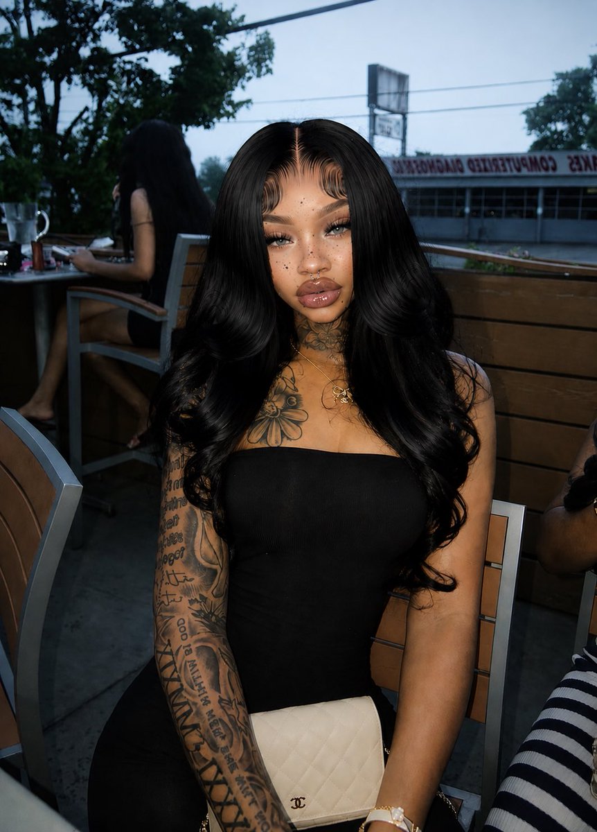 hotheadlani's tweet photo. Pretty gyal with a pretty heart #imvu #libra #octszn https://t.co/hhYVLnjnrW