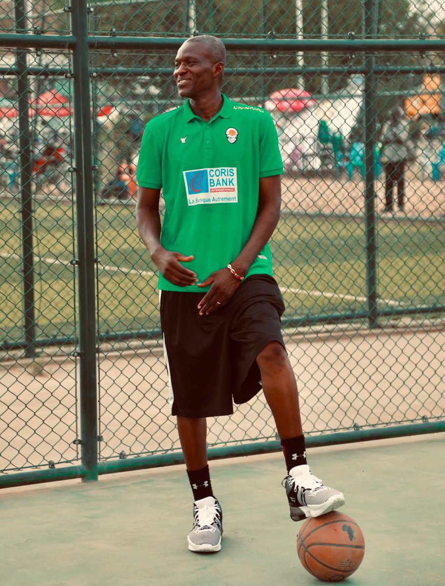 MariamAdamky's tweet photo. Dans l'ombre, le Coach Alain et Coach Innocent façonnent nos jeunes guerriers pour l’#AfroBasketU18 🇹🇩 Après le coup de tonnerre de Malabo, l'ambition des SAO est claire : la consécration suprême
​À J-25, la tempête approche... Soutien total à nos coachs au four et au moulin  ❤️ https://t.co/zxd9ptC8Mf