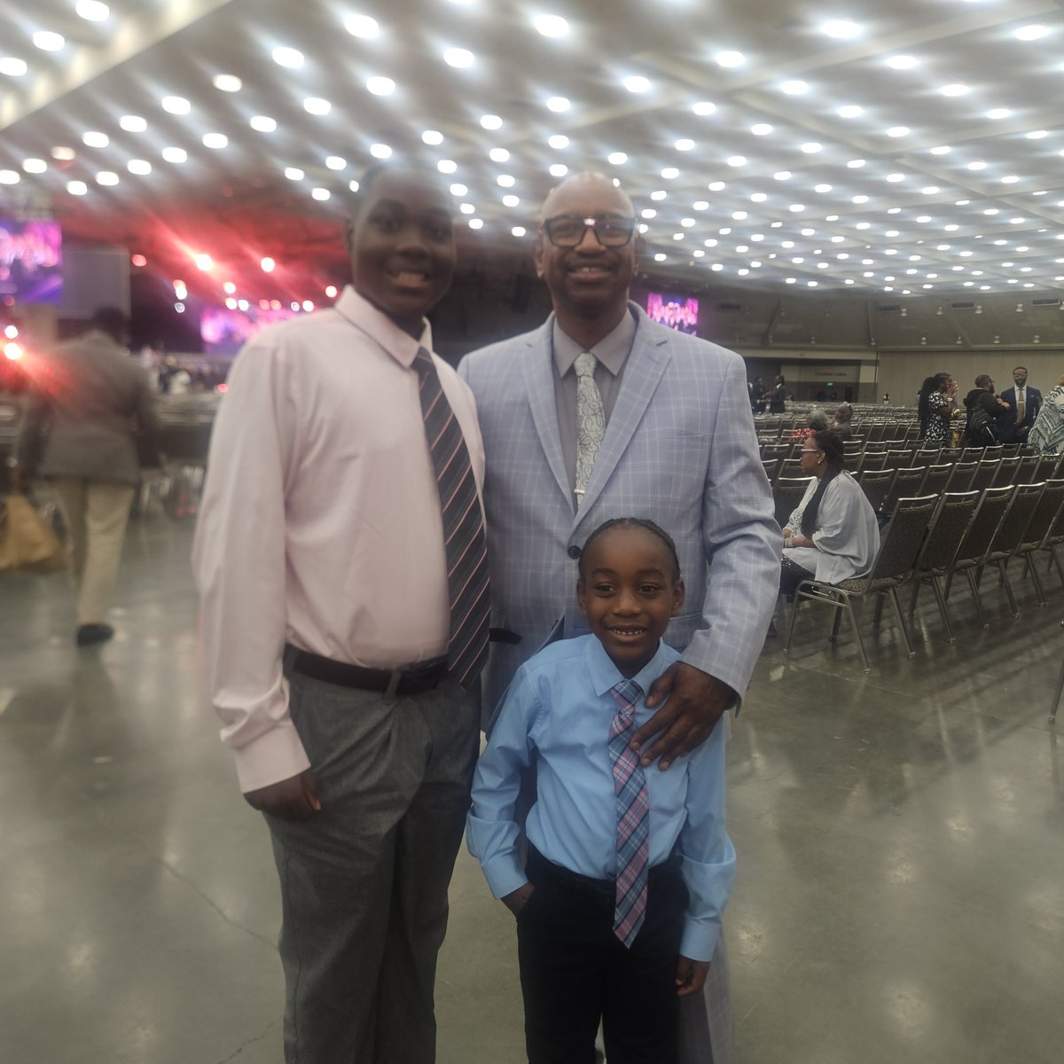 crazeear69's tweet photo. Its always good to comeback home and see family. Cogic Aim 2026. https://t.co/YiDRmGvsET