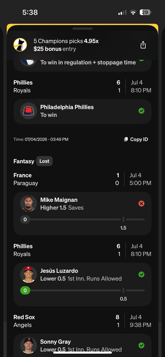 sj3pointchamp's tweet photo. @txnanana @yunarve I made a mistake put a parlay on buddy before I never did it again https://t.co/IKTdhcPBaK