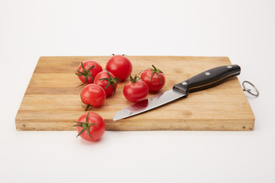 fleax88's tweet photo. Just tried the new organic cherry tomatoes from the local farm! Juicy, sweet, no bitter aftertaste, perfect for salads or snacking. 10/10 would repurchase! https://t.co/iM4c0k5PU4