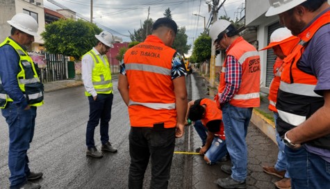 SICT_Tlaxcala's tweet photo. 👷‍♂️ En el Centro #SICTTlaxcala continuamos con acciones de supervisión y control de calidad. Se verificaron materiales y procesos constructivos en: 
✅Distribuidor Vial Santa Ana 
✅Puebla-Tlaxcala
✅San Martín Texmelucan-Tlaxcala

Así como evaluación de laboratorios de calidad. https://t.co/MH8r6mlmr5