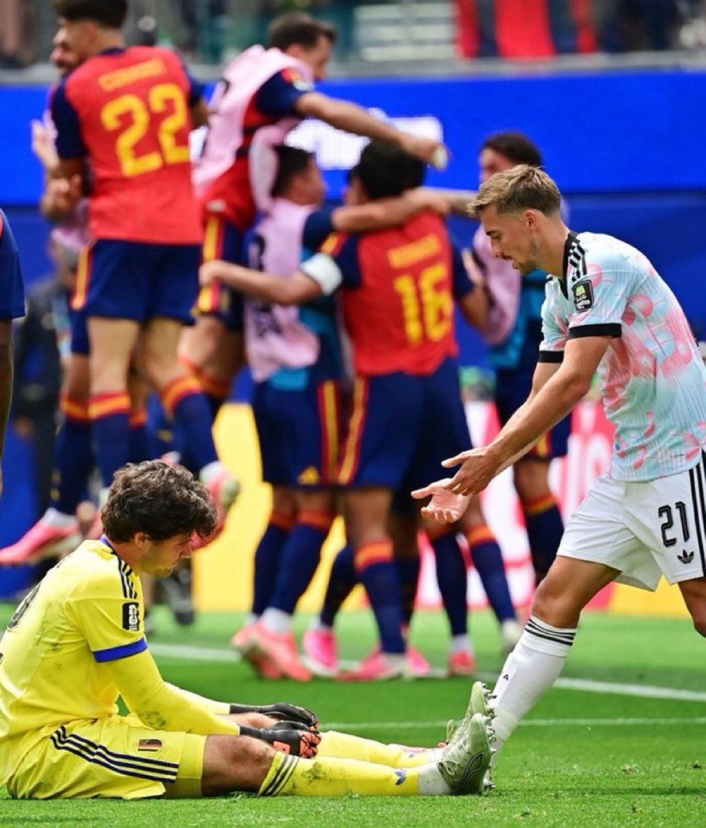 Proff_gold's tweet photo. Keep your head up, #Senne. Learn from it, come back stronger, and make next season your best yet. 💪

#Fifaworldcup #spain #lemmens https://t.co/NRWLvoAaL2
