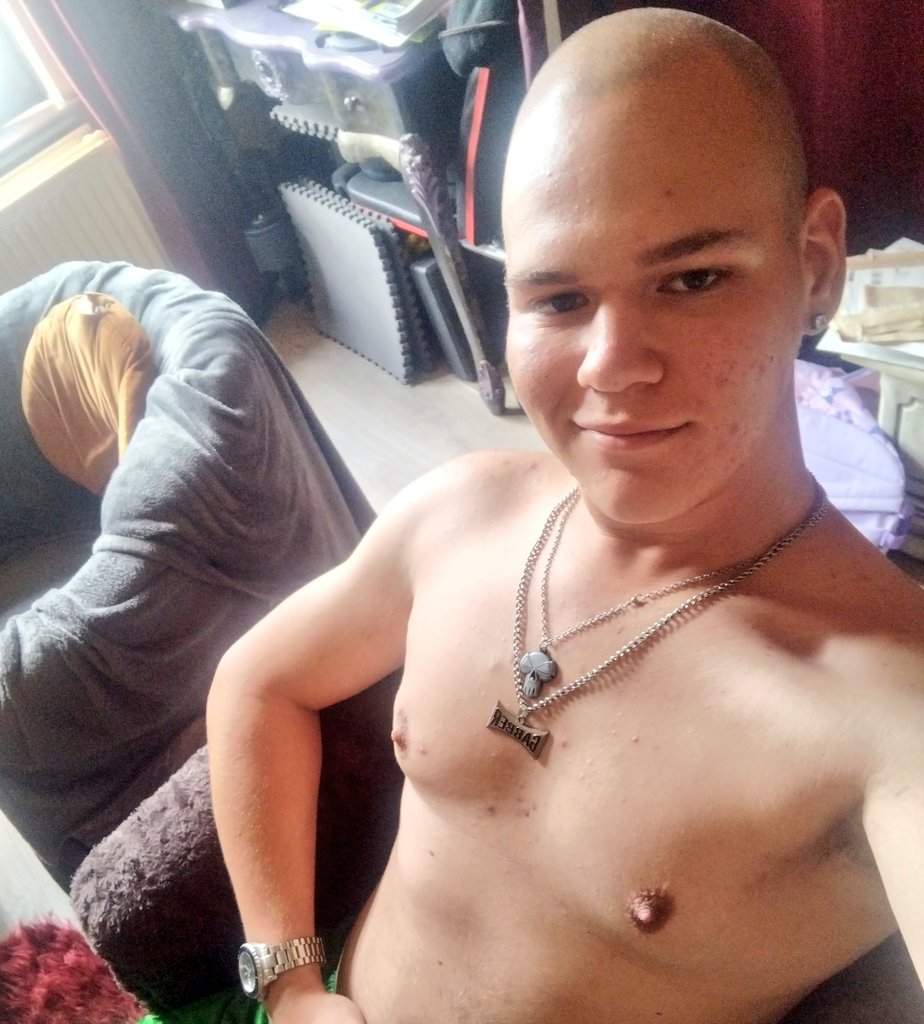 FuzeKees28685's tweet photo. Feeling a little dangerous today... π
Looking for someone who's confident, fun, and knows how to keep a conversation going.
My DMs are open. π₯
#Flirty #DMsOpen #Single #LateNight #Chat #AdultOnly #Selfie #GuysOfX https://t.co/oegrGj6L9q