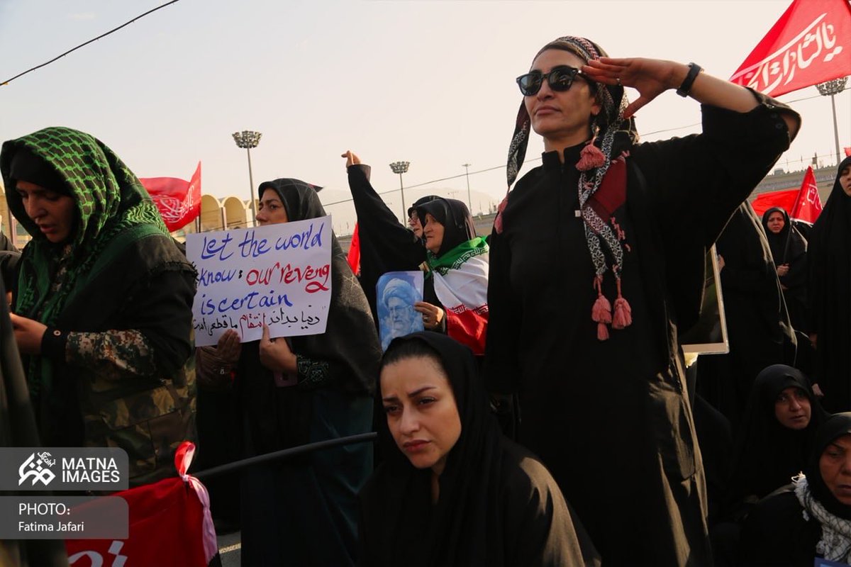 abuuzar110's tweet photo. هر فریادی که امروز در میدان سرداده شد، یک «موشکِ کلامی» بود که مستقیم به قلبِ فرماندهیِ دشمن اصابت کرد. ما زبانِ زور را می‌فهمیم و با زبانِ قدرت پاسخ می‌دهیم! #ابر_رویداد_معاصر https://t.co/dCOdq5rnzb