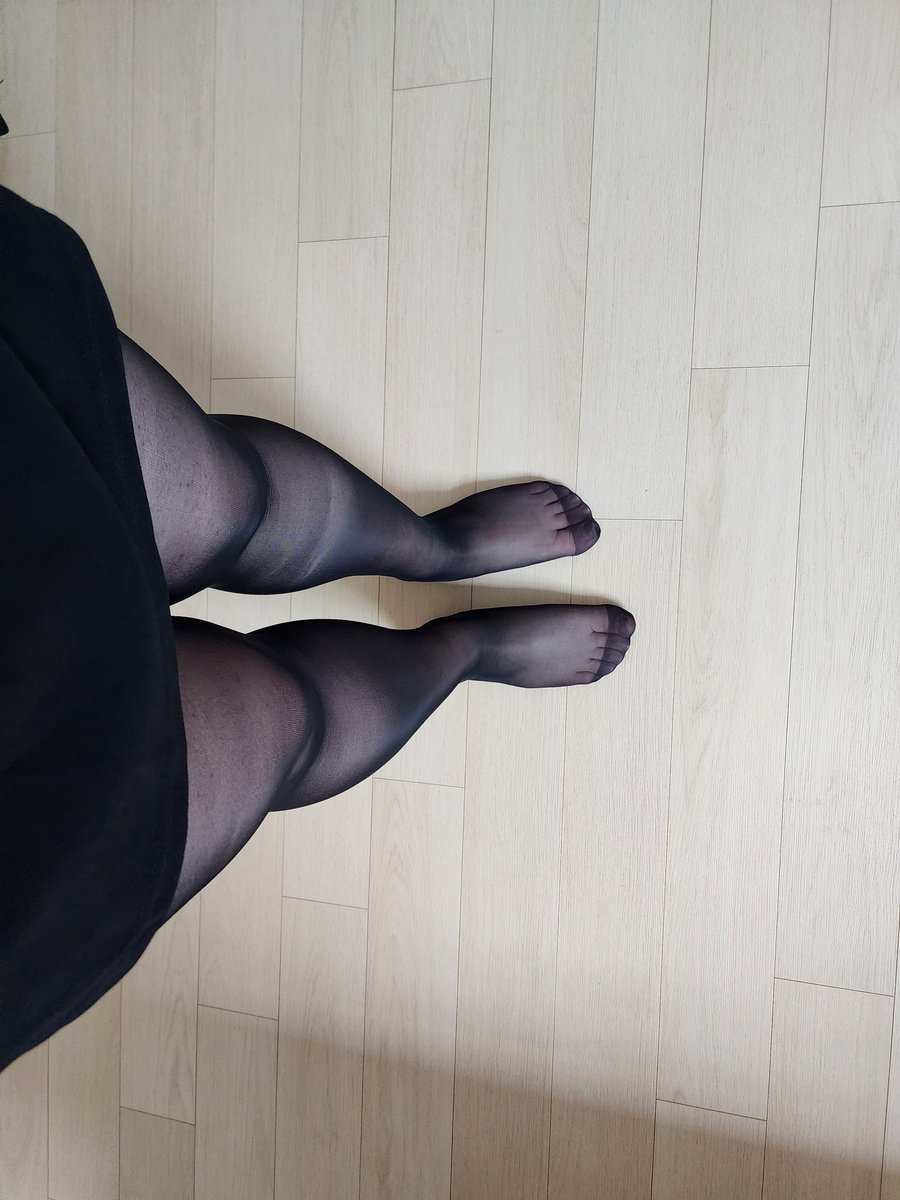 scmuj8's tweet photo. #스타킹 #CD #Pantyhose #pantystocking 
어떤 멍청이가 계정신고잘못해서 새로운계정에 전에찍은사진다시올려요 https://t.co/PD899LP41q