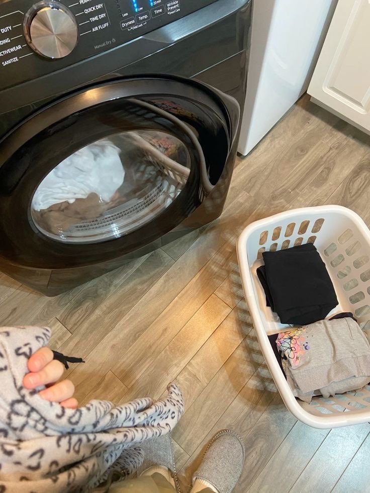 exknighttx's tweet photo. Laundry 🧺 proof https://t.co/iyhwmU3mlp
