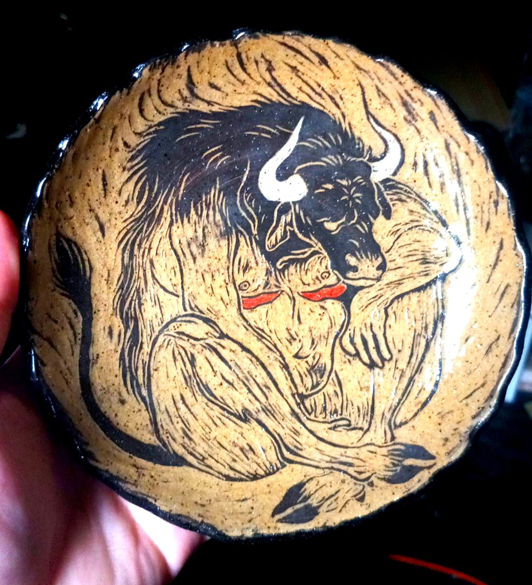earthen_were's tweet photo. An entire batch of plates I made cracked wickedly...except my favorite :) here's a bad pic of it. Trans minotaurs rock 🐂 https://t.co/kb1rPX7YJV
