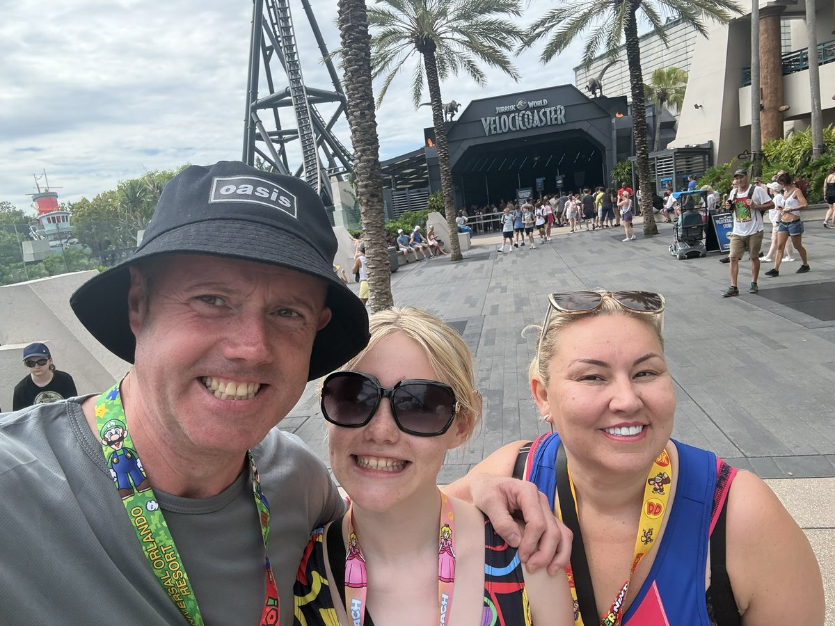 RobertJonesCFC's tweet photo. @OrlandoAmusmnt @UniversalORL We done it on Tuesday. Tremendous 🫶🏻 https://t.co/nxvBgLDyZh