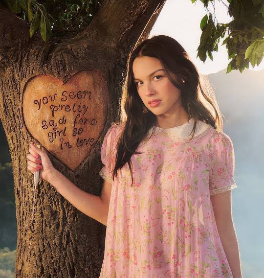 RodrigoTimes's tweet photo. Olivia Rodrigo’s “you seem pretty sad for a girl so in love” remains the most-streamed album on Global Spotify for a 4th consecutive week. (July 3–9) https://t.co/HIST5ucKzh