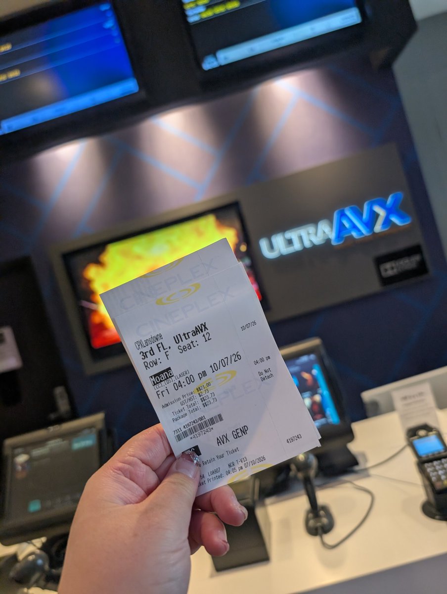 LaylaMarias's tweet photo. モアナ見てきた！
カナダで初映画！ https://t.co/MqxQ1vn34R