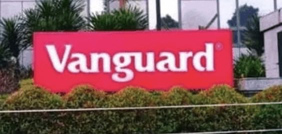 XRP_QUEEEN's tweet photo. $XRP INSTITUTIONAL ENTRY FROM VANGUARD ALTERS MARKET STRUCTURE ⚡

Vanguard, managing over $10 trillion in assets, is preparing to enter the digital asset space — including $XRP .

🚨DYOR‼️ https://t.co/1t0Yf3U2O2