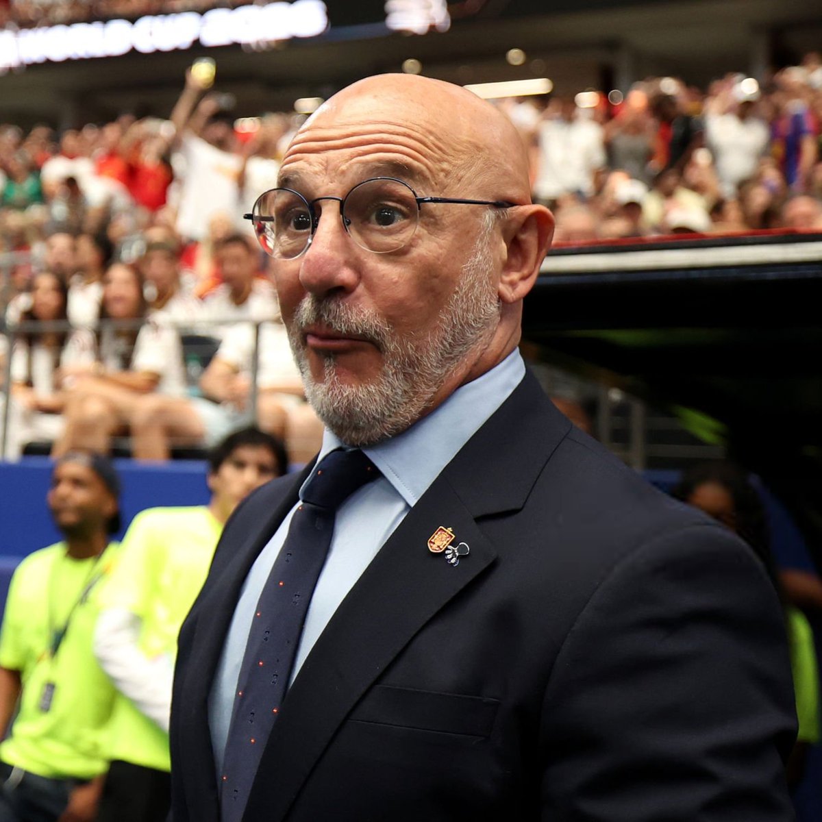 ActuFoot_'s tweet photo. 🚨 Luis de la Fuente 🇪🇸 : « Je suis sûr que la France est AUSSI INQUIÈTE QUE NOUS. 

Souvenez-vous que nous les avons battus dans deux matchs consécutifs ». 😈 https://t.co/dXHKOExTUE