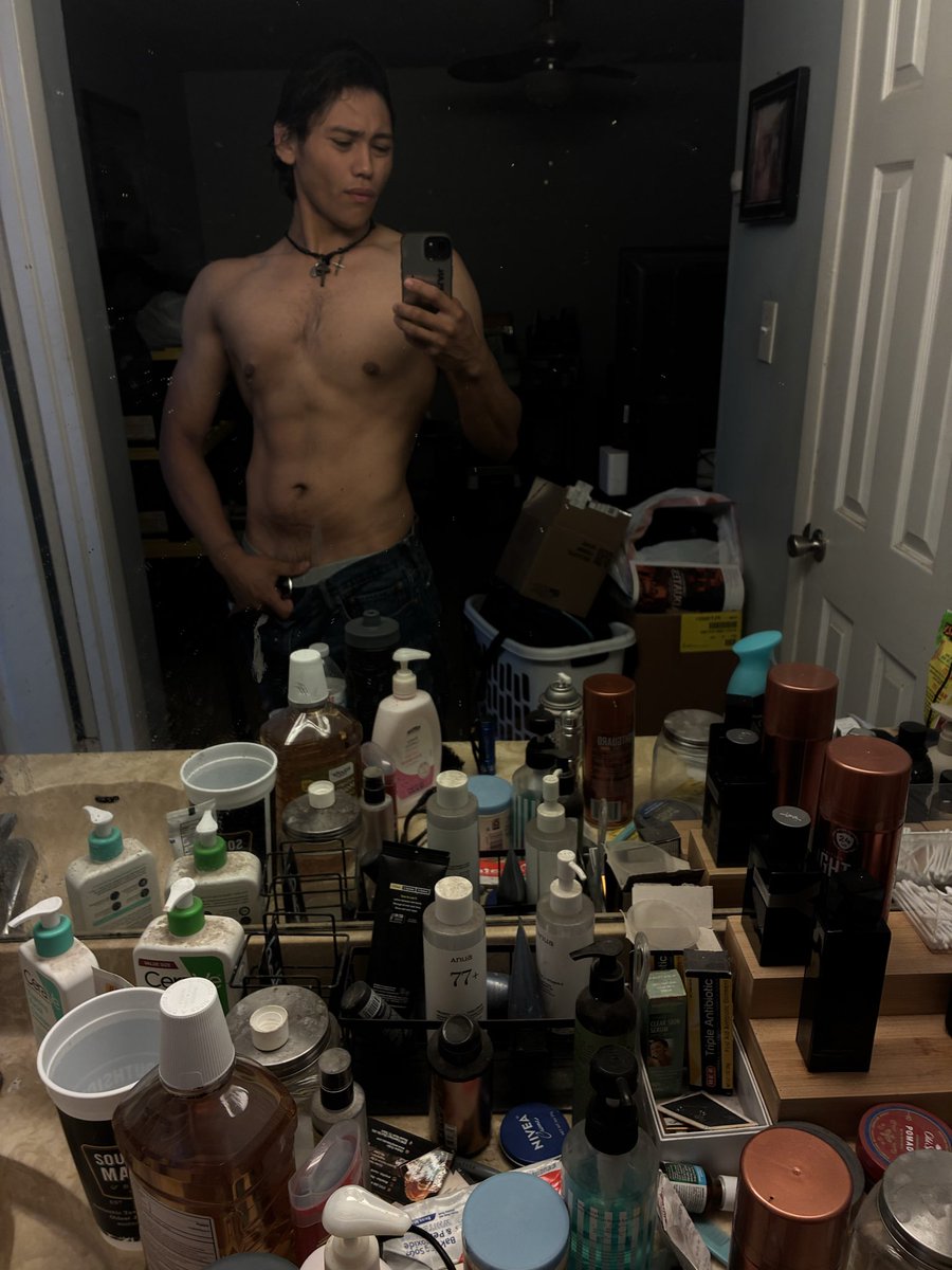 AdolfOfficalAcc's tweet photo. #atx #latino #handsome https://t.co/B5RQkw50cr