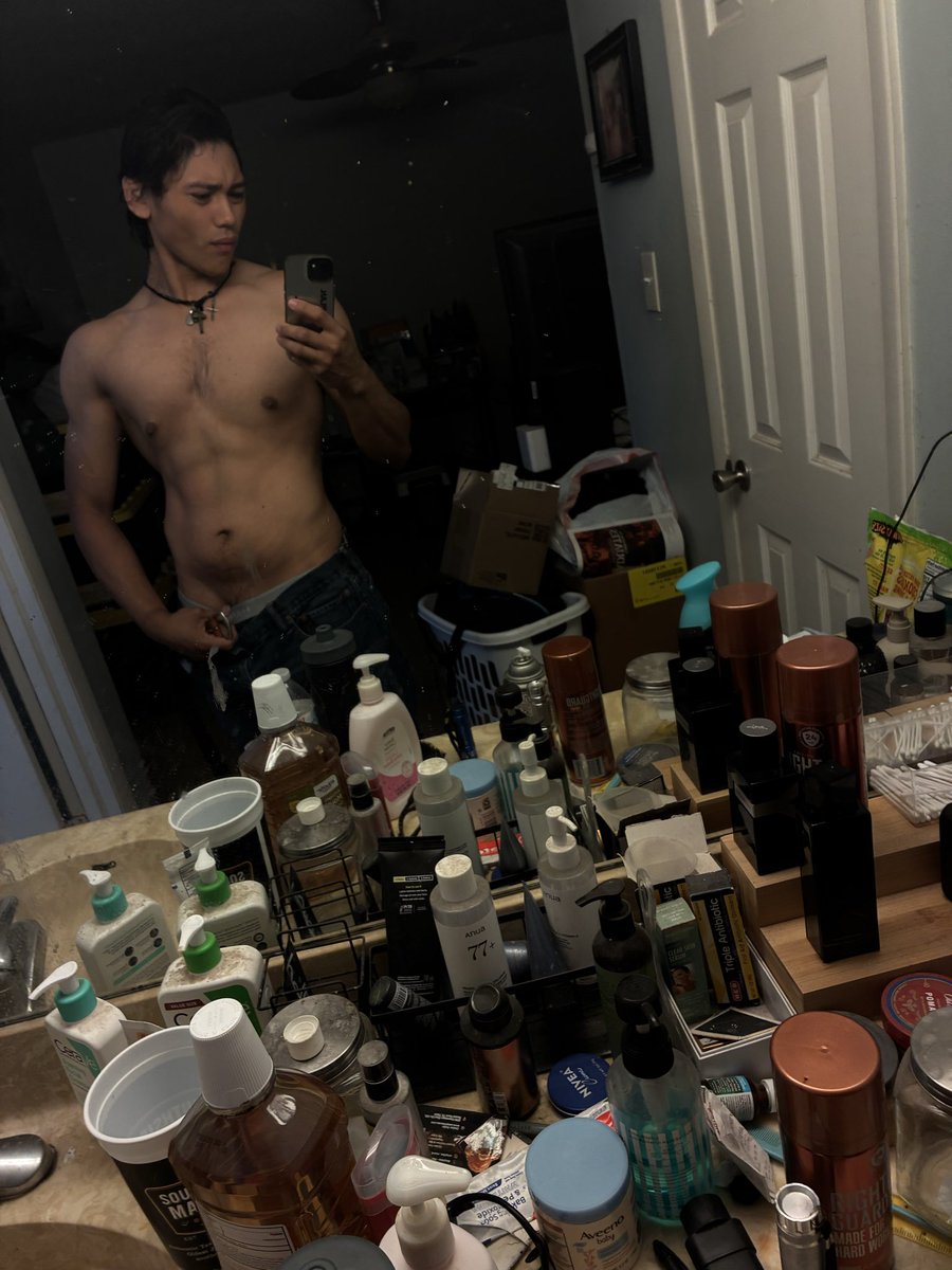 AdolfOfficalAcc's tweet photo. #atx #latino #handsome https://t.co/B5RQkw50cr