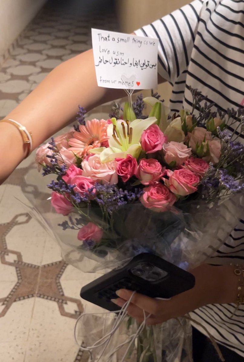 wmlij's tweet photo. يانااااااااس لابسه اسوارة اهديتها بيوم ميلادها اوف أحبك ياحب القلب🤍💕🤍💕 https://t.co/JHfpyT3Q4y