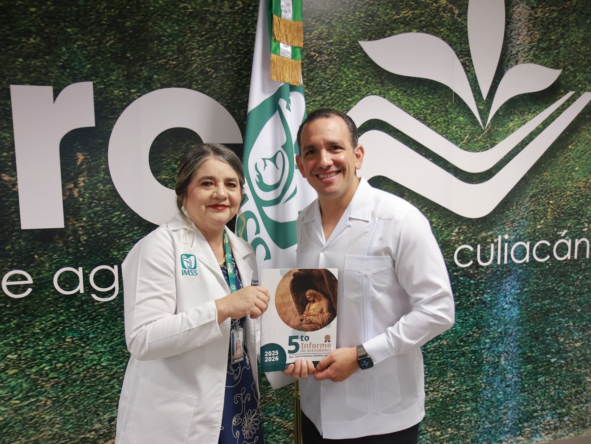 ImssSinaloa's tweet photo. 📋🏥 La titular del #IMSSSinaloa presentó su 5.º Informe de Labores, acompañada por el Coordinador de Órganos Superiores del IMSS y autoridades del sector Salud, destacando los avances que fortalecen la atención médica y los servicios en beneficio de la derechohabiencia. 💚 https://t.co/NDPHEBmJQF
