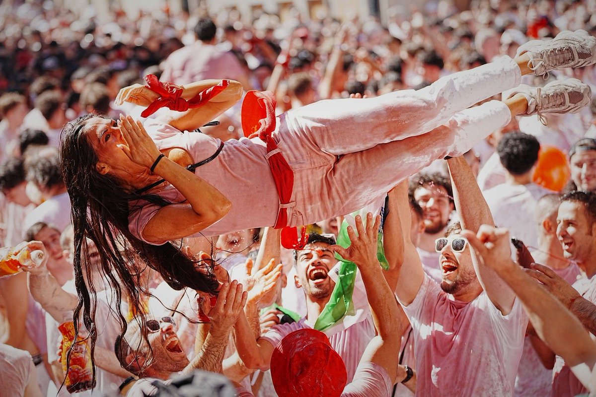 Yo_Dragon_'s tweet photo. https://t.co/XnxyZ00YbJ 

Rabbit Beach, Puffin Census, Wild Horses. An electronic-music festival in Germany, World Cup watch parties around the world,the running of the bulls in Spain,cave exploration in China, a heat wave in southern Europe. 

#friday #photooftheday #worldcup https://t.co/jGuWbKfV7Q