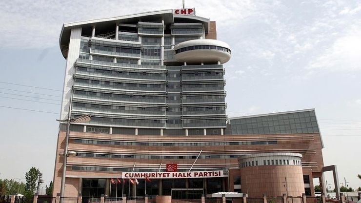 CHP'de Sürpriz Gelişme: Yedi İl Başkanı Görevden Alındı