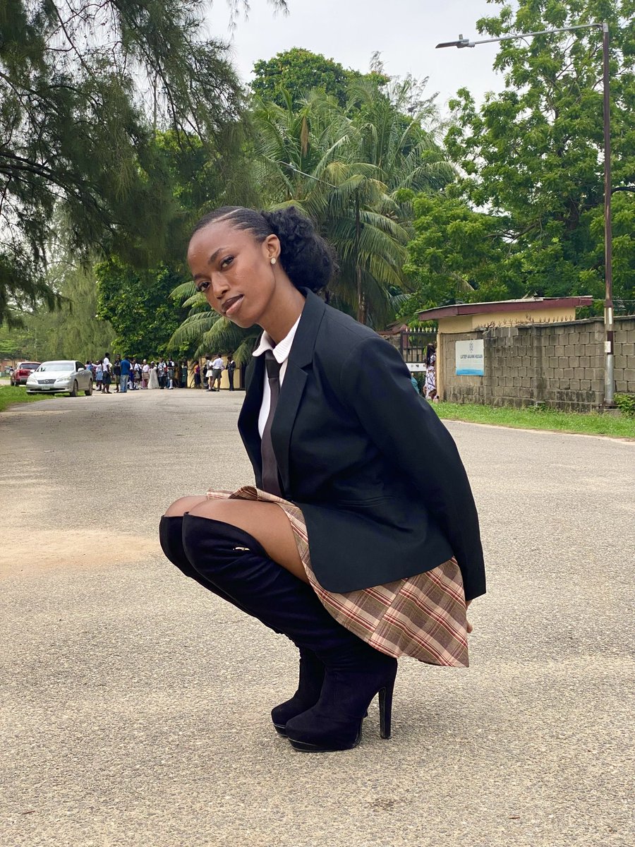 Tina_Obodoke's tweet photo. Costume day. Head girl 🍭
#fyb #university #lagosstateuniversity https://t.co/7IdCl7vHB0