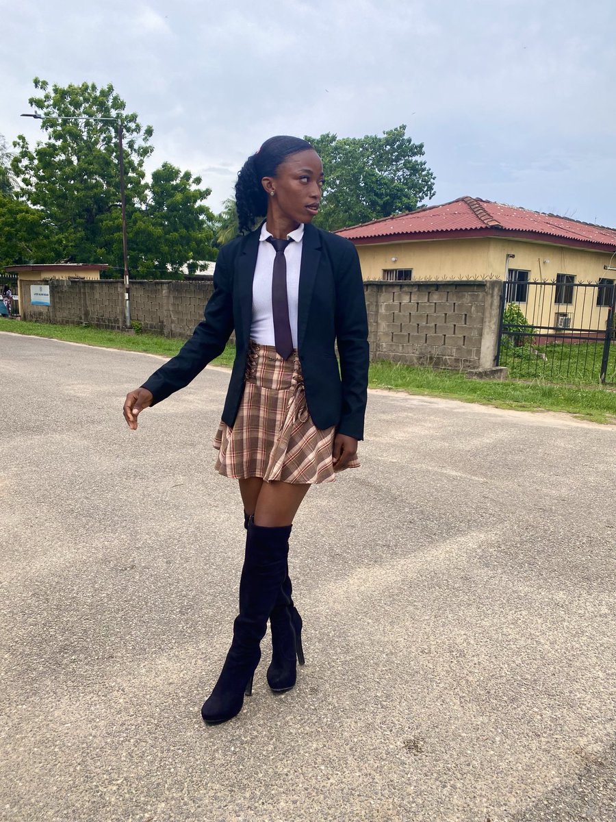 Tina_Obodoke's tweet photo. Costume day. Head girl 🍭
#fyb #university #lagosstateuniversity https://t.co/7IdCl7vHB0