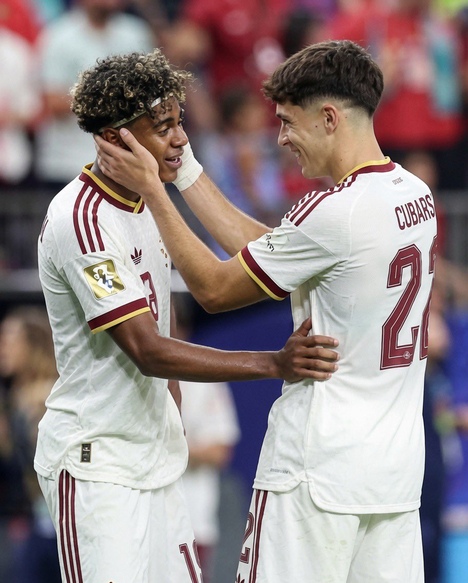 UTD_Seth001's tweet photo. 🚨Lamine Yamal on playing with Pau Cubarsí:

🗣️ Reporter: “Lamine, what is it like playing with Pau Cubarsí?”

🗣️ Lamine Yamal:

“When I know Pau is behind me in defence, I feel so much calmer. He’s always looking around, always talking, always reading the game before everyone else. He never switches off.

People see him making tackles, but what they don’t notice is how active he is every second. He doesn’t stop running, he doesn’t stop communicating and he always goes for the ball. He plays with so much courage.

At training I asked him one day, ‘Why are you always so active?’ He just smiled and said, ‘For France.’ That told me everything about his mentality. He knows what’s coming and he’s preparing himself every single day.

I’ve honestly never seen a player his age work as hard as he does. He trains like someone who’s been playing at the highest level for ten years. Nothing is given to him—he earns everything.

Today he showed everyone his qualities. He defended brilliantly, he stepped into midfield when we needed him, and even the shot that led to the winning goal came from him. That’s Pau. He doesn’t look for attention, he just keeps making important things happen.

For someone so young, he plays with incredible maturity. As a teammate, having someone like Pau behind you gives you confidence because you know he’ll fight for every ball until the final whistle.”