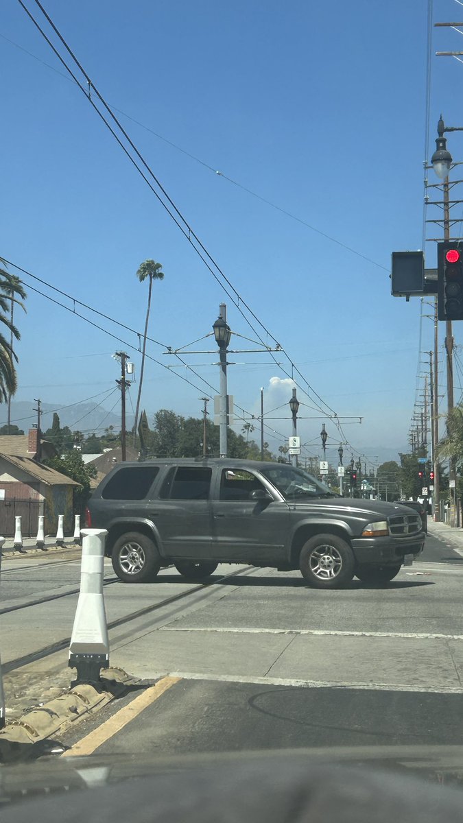 MullenMaps's tweet photo. WHAT is that?? #cawx #cafire #losangeles https://t.co/uctrrvBlQK