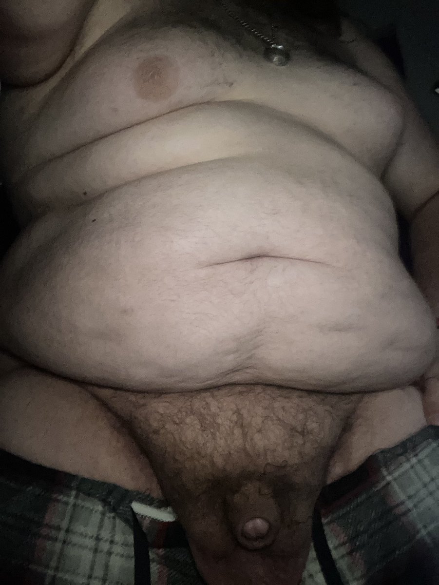 Fhichy's tweet photo. Hey pup how about you come here and help me out ? #chubby #gainer https://t.co/LDuY8CwWjB