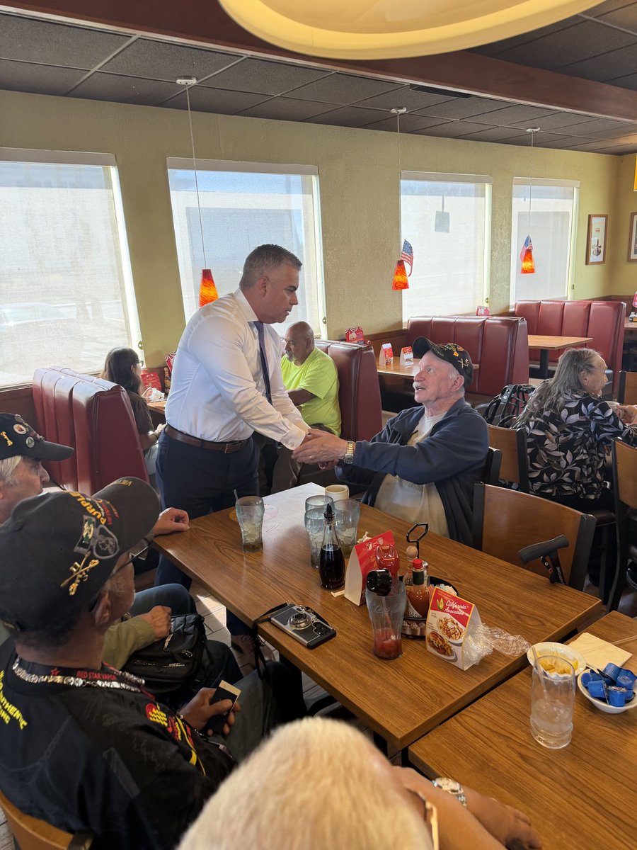 RepCiscomani's tweet photo. A quick stop at Denny's in Casa Grande turned into a great chance to visit with veterans who have served our nation!

Thank you for the great conversation — and for your service. 🇺🇸 https://t.co/QuG0C0H4JS